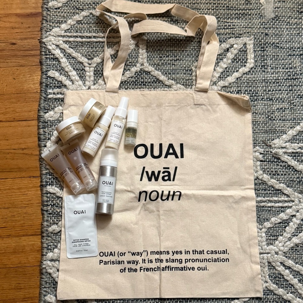 OUAI logo tote with travel samples bundle detox shampoo leave in conditioner NEW